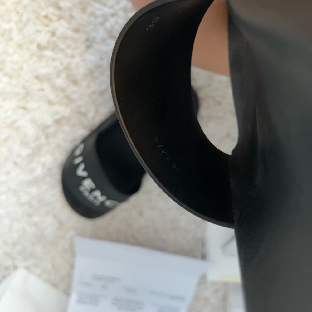 Authentic Givenchy Slides Size 39. - image 2
